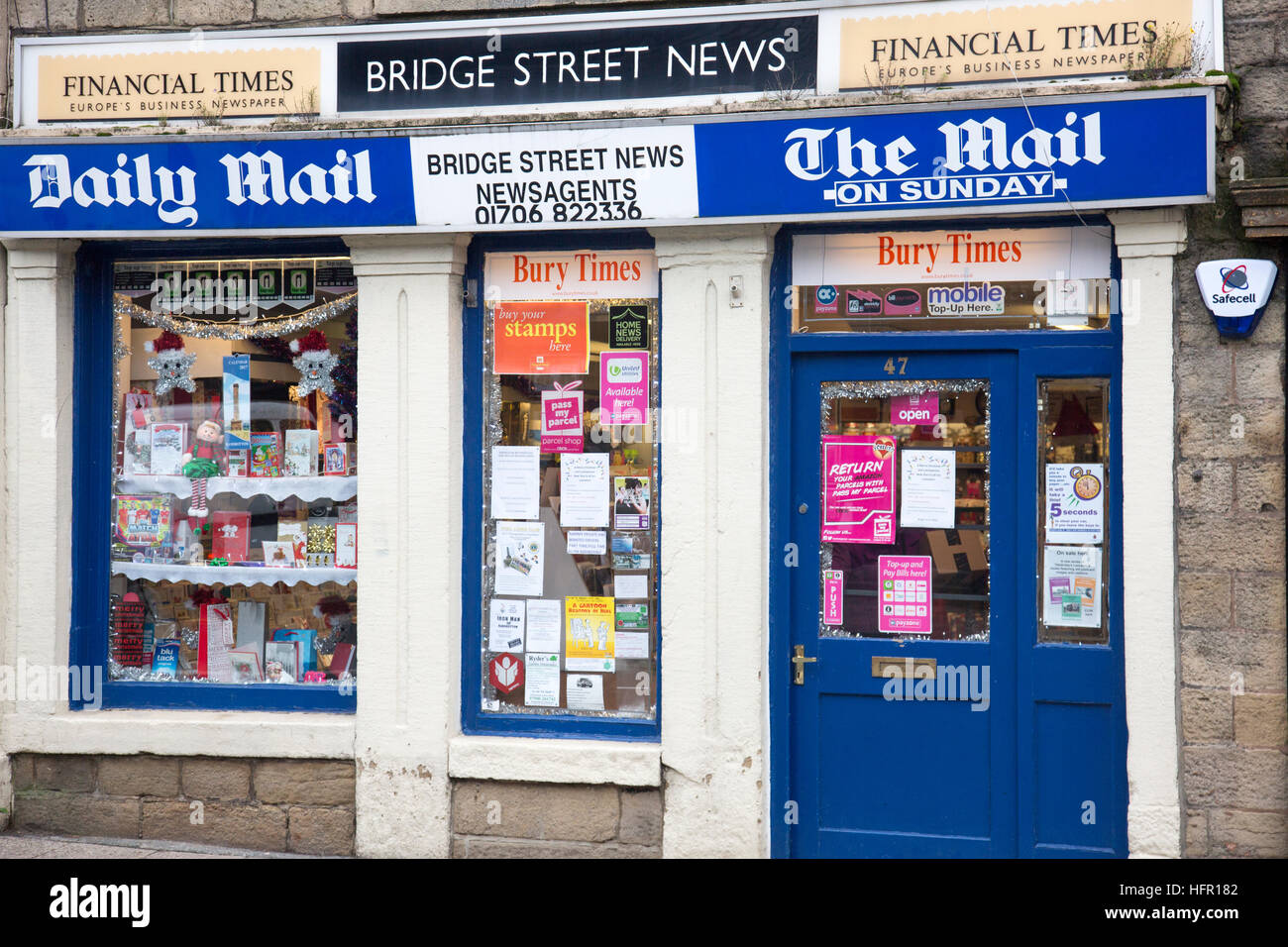 Newsagent shop signs hires stock photography and images Alamy