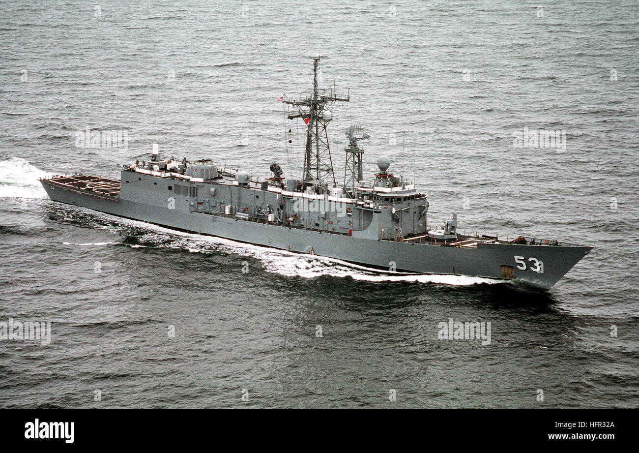 A starboard bow view of the guided missile frigate USS HAWES (FFG-53) underway during BALTOPS '92. USS Hawes FFG-53 Stock Photo