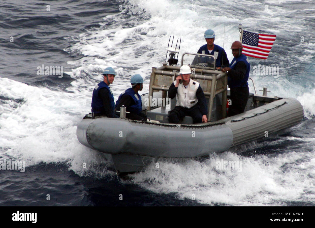 060509-N-0191T-036 Atlantic Ocean (May 9, 2006) - A rescue team assigned to the amphibious transport dock ship USS San Antonio (LPD 17) return the ship after provided assistance to a recreational boat. The rescue team led by Boat Officer Lt.j.g. Charles Spivey provided assistance to the recreational boat Denise Marie after receiving a distress call. San Antonio was transiting back to her homeport Norfolk, Va., after attending Fleet Week USA 2006 in Ft. Lauderdale, Fla.  U.S. Navy photo by Journalist 3rd Class Anthony C. Tornetta (RELEASED) US Navy 060509-N-0191T-036 Photo approved for release  Stock Photo