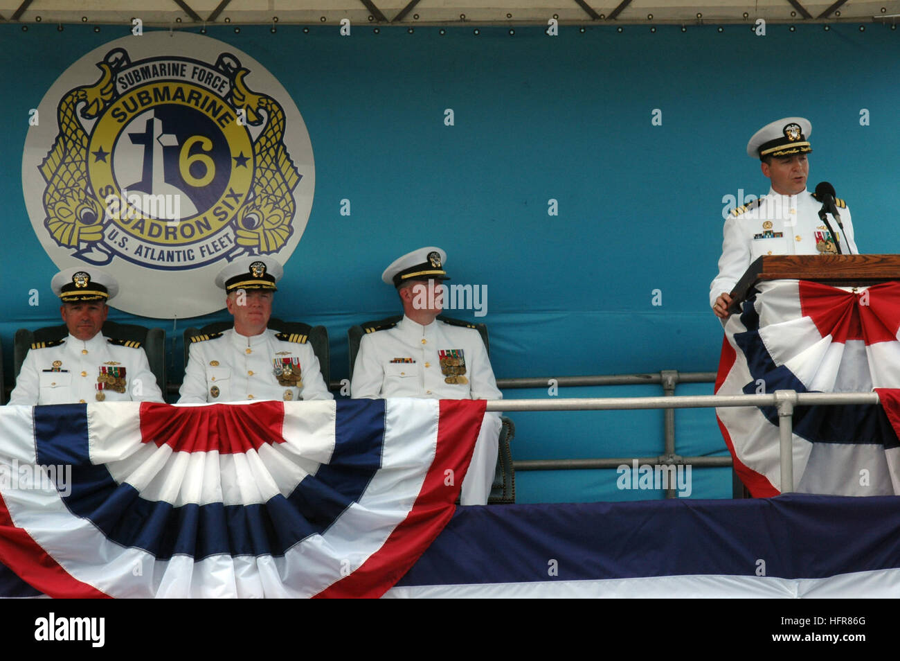 060623-N-1928H-199 Norfolk, Va. (June 23, 2006) - Cmdr. Christopher L. Harkins speaks after assuming command of the Los Angeles-class fast attack USS Montpelier (SSN 765) during a change of command ceremony at Naval Station Norfolk. U.S. Navy photo by Lithographer Seaman Santos M. Huante (RELEASED) US Navy 060623-N-1928H-199 Cmdr. Christopher L. Harkins speaks after assuming command of the Los Angeles-class fast attack USS Montpelier (SSN 765) during a change of command ceremony at Naval Station Norfolk Stock Photo