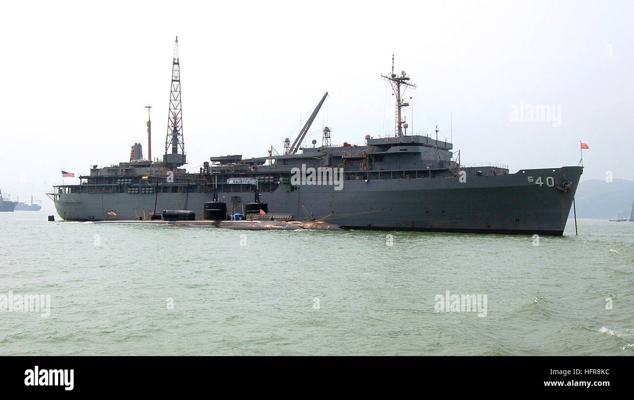 Submarine tender uss frank cable as 40 hi-res stock photography and ...