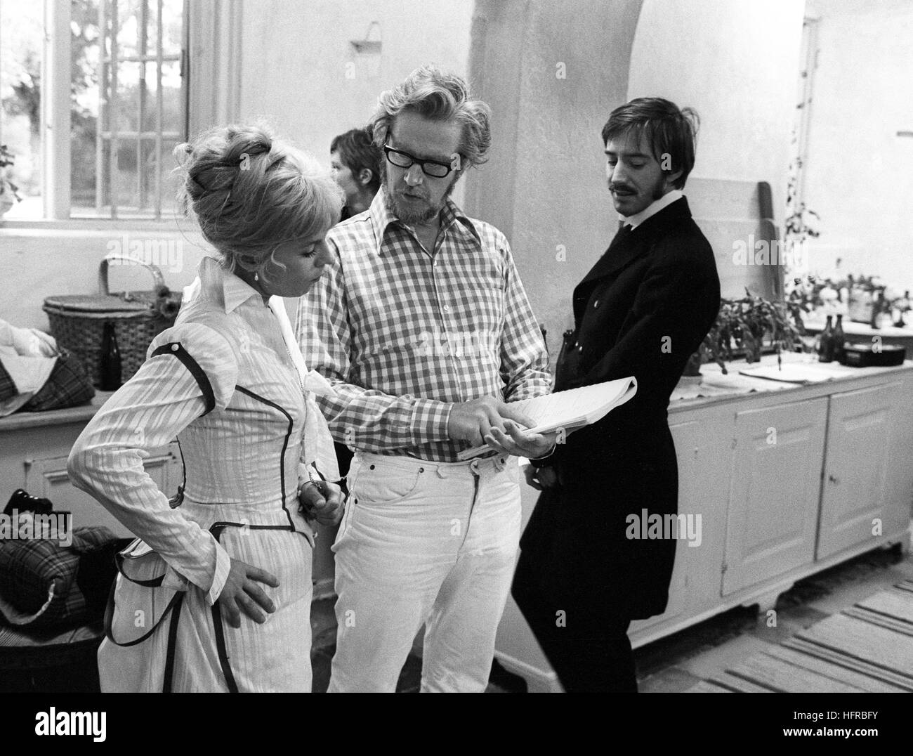 BIBI ANDERSSON with the director Keve Hjelm and opponents Thommy Berggren  when recording Miss Julie a naturalistic play written in 1888 by August  Stock Photo - Alamy