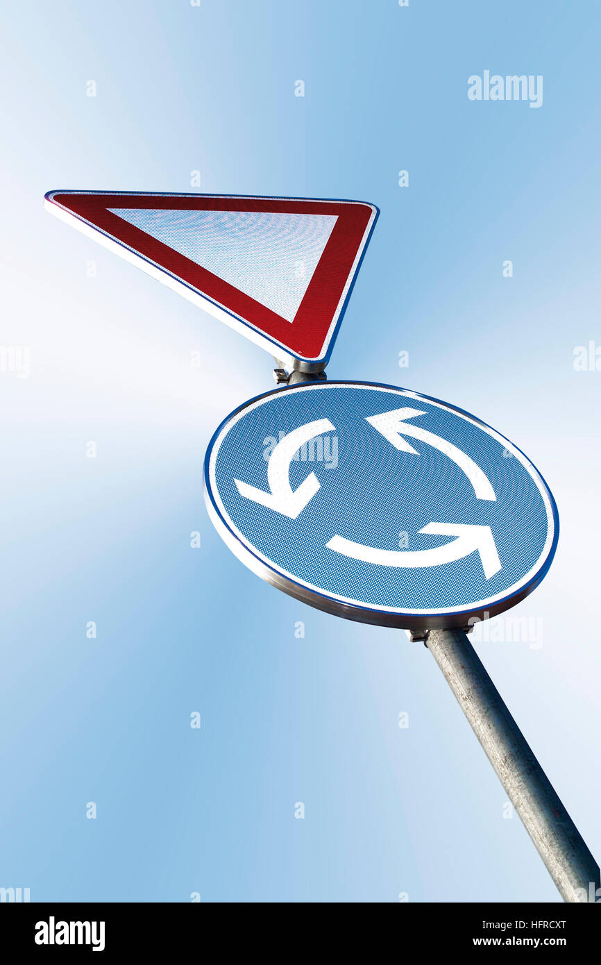 Give way and roundabout sign hires stock photography and images Alamy