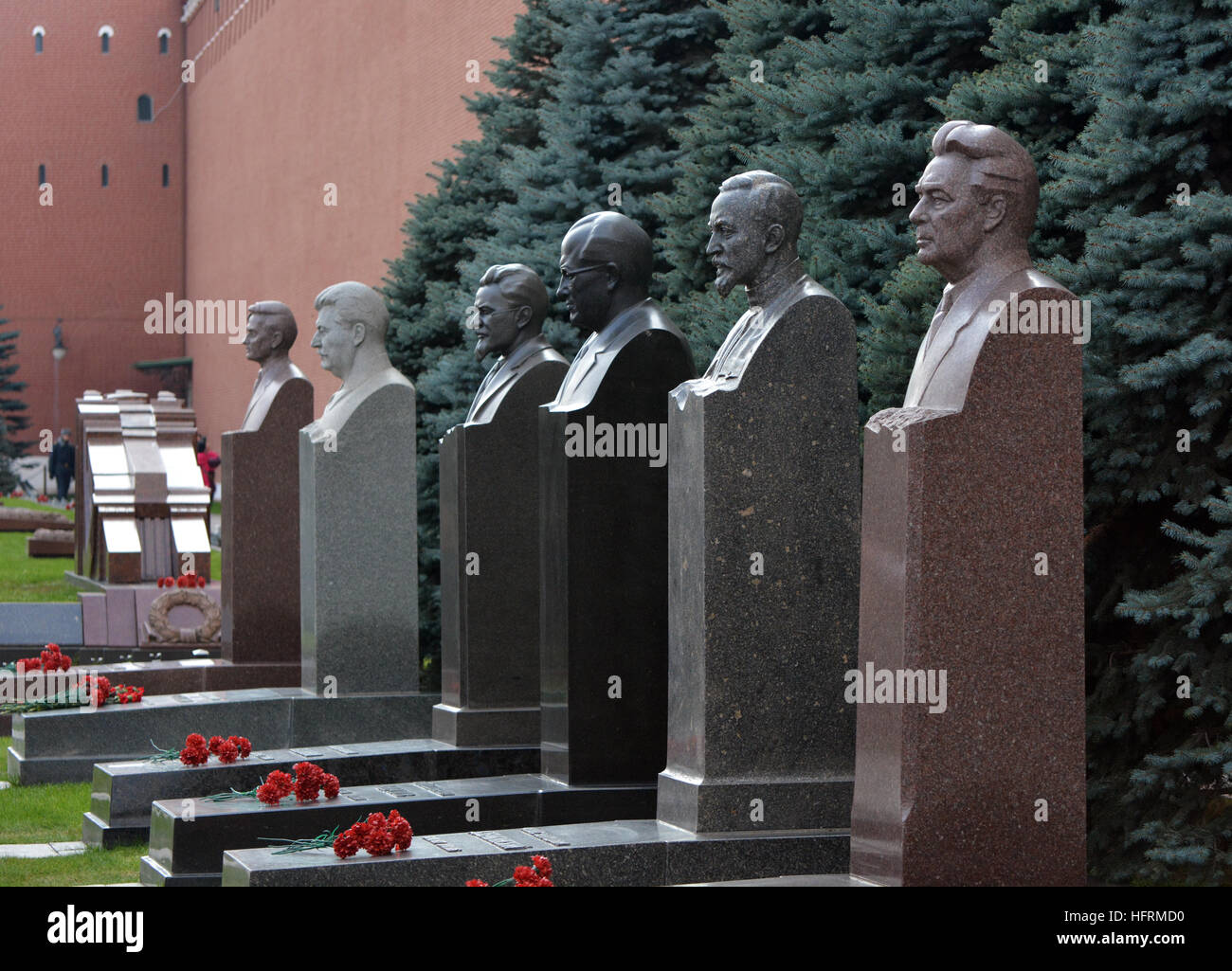 Lenin stalin tomb hi-res stock photography and images - Alamy