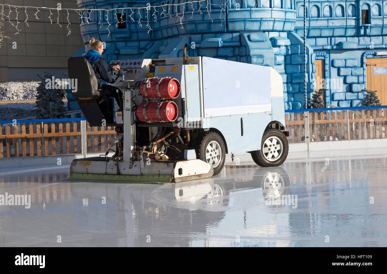 The mall at cribbs causeway shopping centre center hires stock