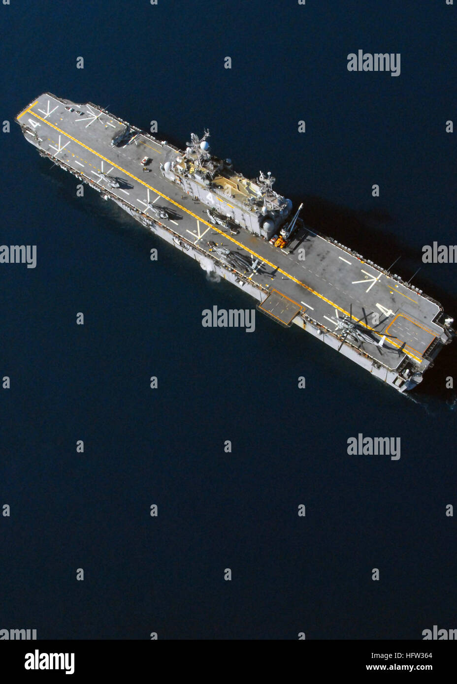 Uss nassau lha4 hi-res stock photography and images - Alamy