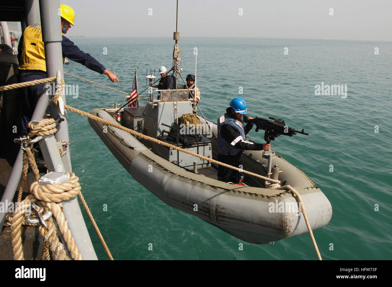 Guided missile frigate uss ingraham ffg 61 hi-res stock photography and ...