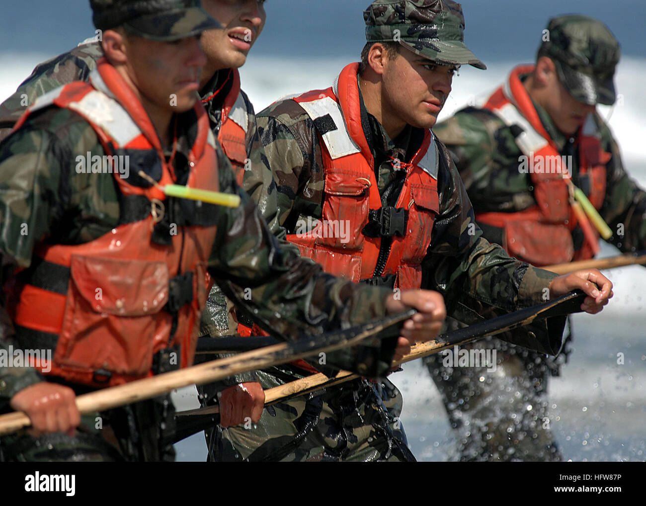 080606N5366K061 CORONADO, Calif. (June 6, 2008) Basic Underwater