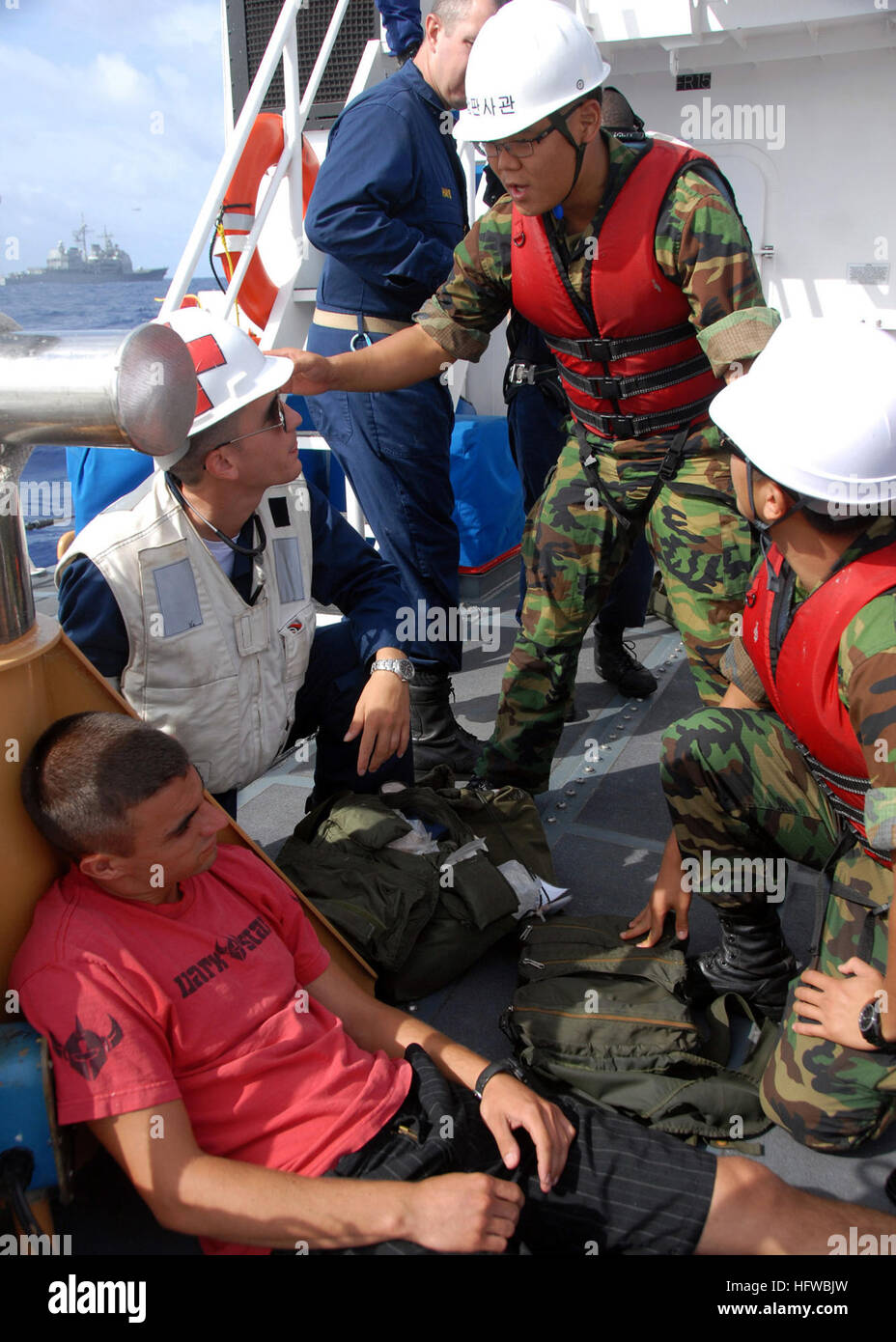 Personnel aboard uss lake hi-res stock photography and images - Alamy