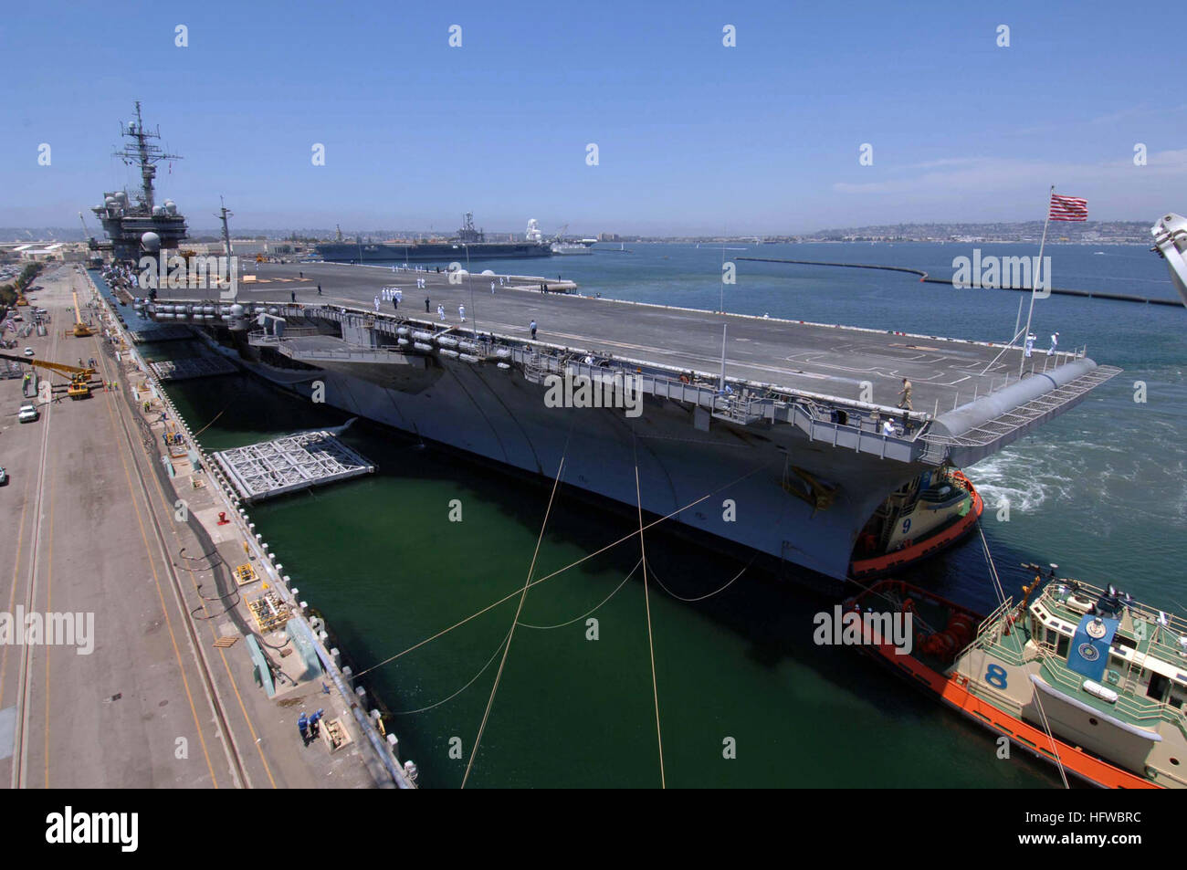 080807N6501M001 SAN DIEGO (Aug. 7, 2008) The aircraft carrier USS