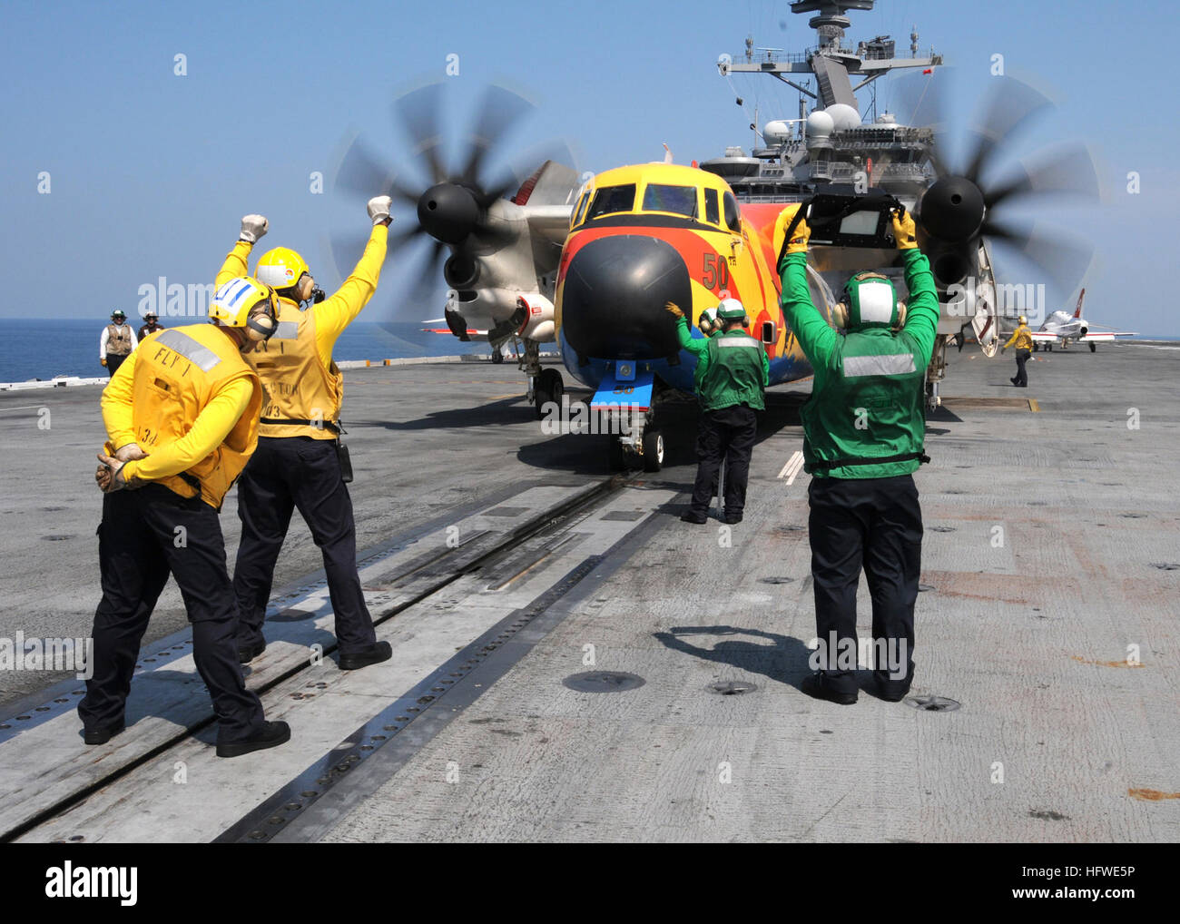 100611-N-6509M-784  ATLANTIC OCEAN (June 11, 2010) Air department Sailors prepare a C-2A Greyhound assigned to Fleet Logistics Support Squadron (VRC) 40 for launch aboard the aircraft carrier USS George H.W. Bush (CVN 77). George H.W. Bush is underway in the Atlantic Ocean. (U.S. Navy photo by Mass Communication Specialist Seaman Daniel S. Moore/Released) US Navy 100611-N-6509M-784 Air department Sailors prepare a C-2A Greyhound assigned to Fleet Logistics Support Squadron (VRC) 40 for launch aboard the aircraft carrier USS George H.W. Bush (CVN 77) Stock Photo