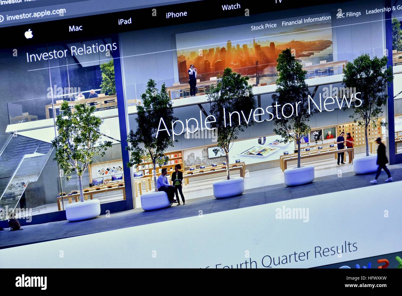 An Apple Macbook Pro displaying the Apple investor relations web page Stock Photo