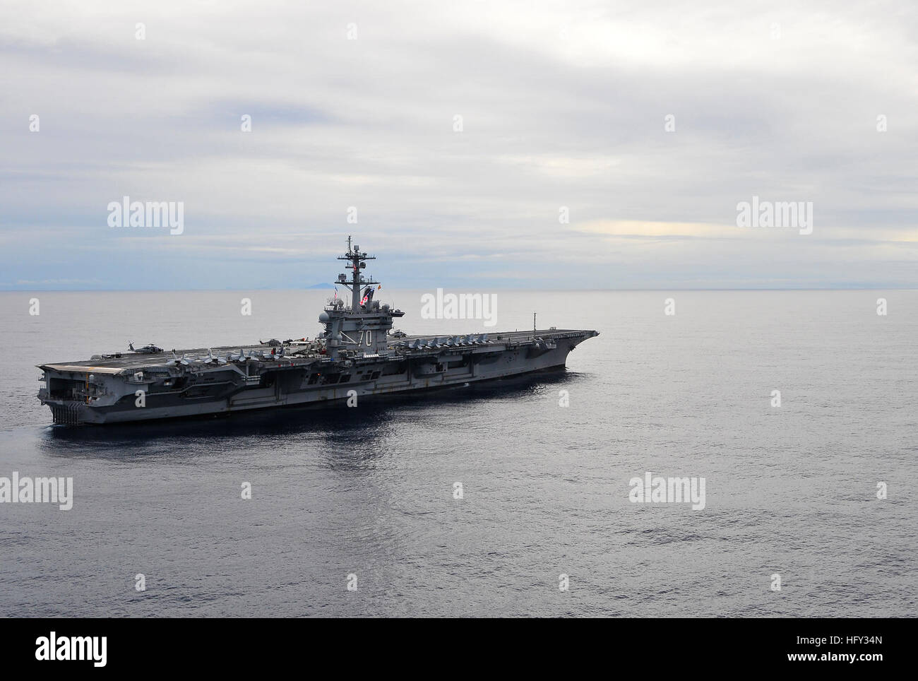 100302-N-8878B-269 ATLANTIC OCEAN (March 3, 2010) The aircraft carrier USS Carl Vinson (CVN 70) is underway off the coast of Rio de Janeiro participating in Southern Seas 2010. The exercise is a major component of Commander, U.S. Naval Forces Southern Command  Partnership of the Americas maritime engagement strategy. (U.S. Navy photo by Mass Communication Specialist 2nd Class Michael C. Barton/Released) US Navy 100302-N-8878B-269 The aircraft carrier USS Carl Vinson (CVN 70) is underway off the coast of Rio de Janeiro participating in Southern Seas 2010 Stock Photo