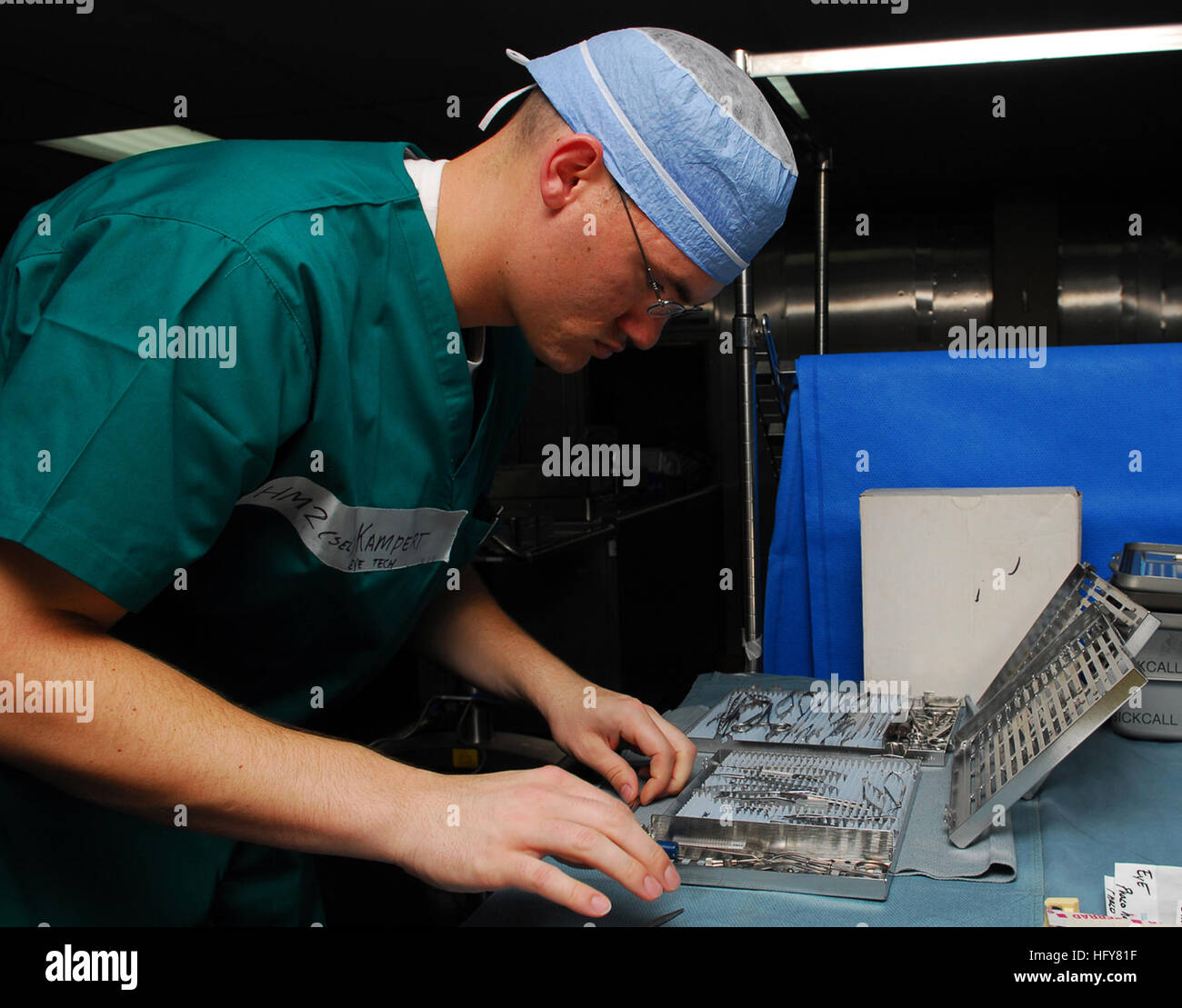 Hospital corpsmen enlisted medical hi-res stock photography and images ...