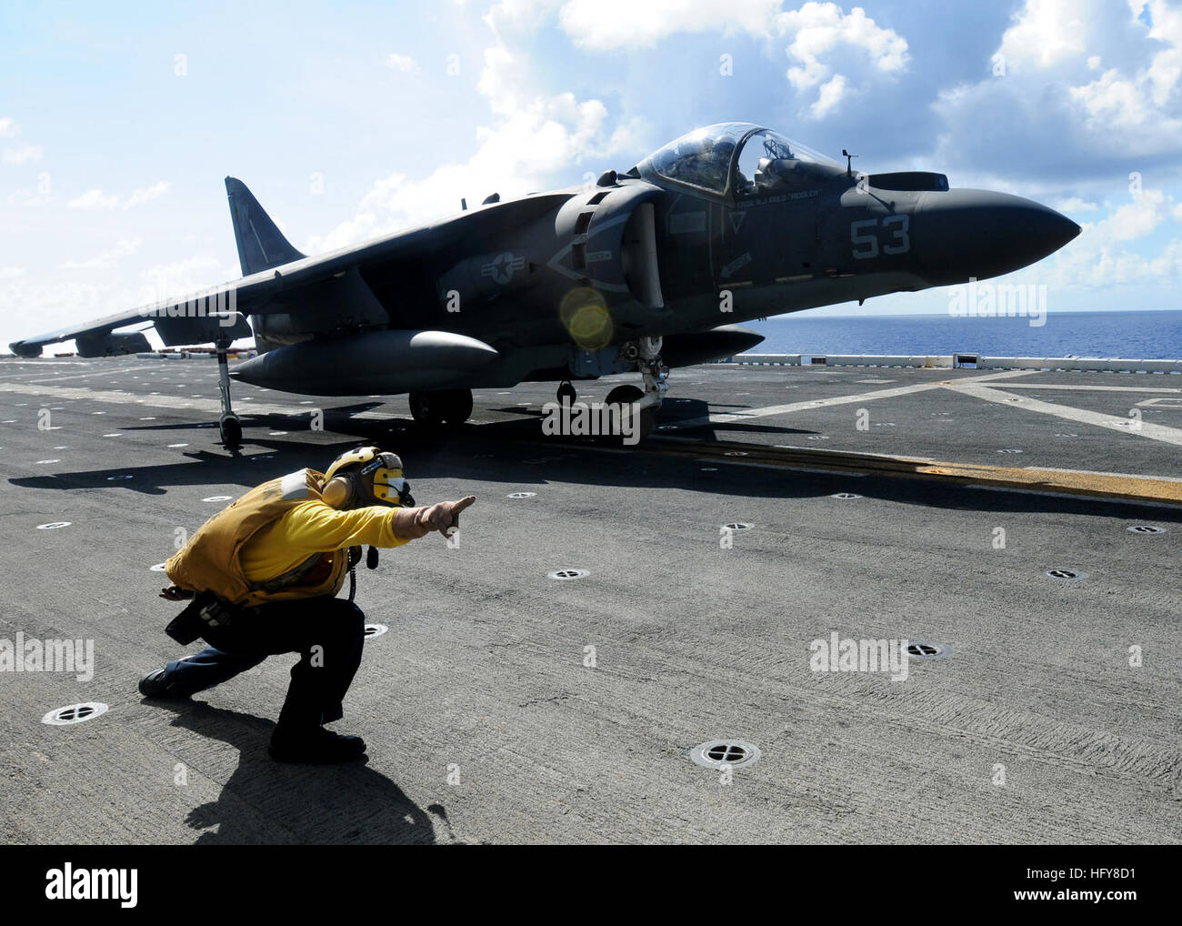 Amphibious assault ship uss peleliu lha 5 peleliu hi-res stock ...