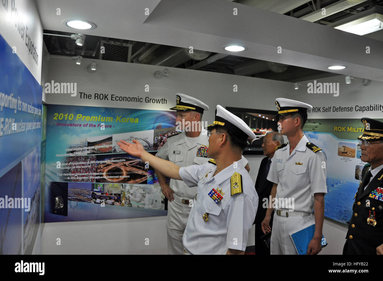 Commander of u s naval surface forces hi-res stock photography and ...