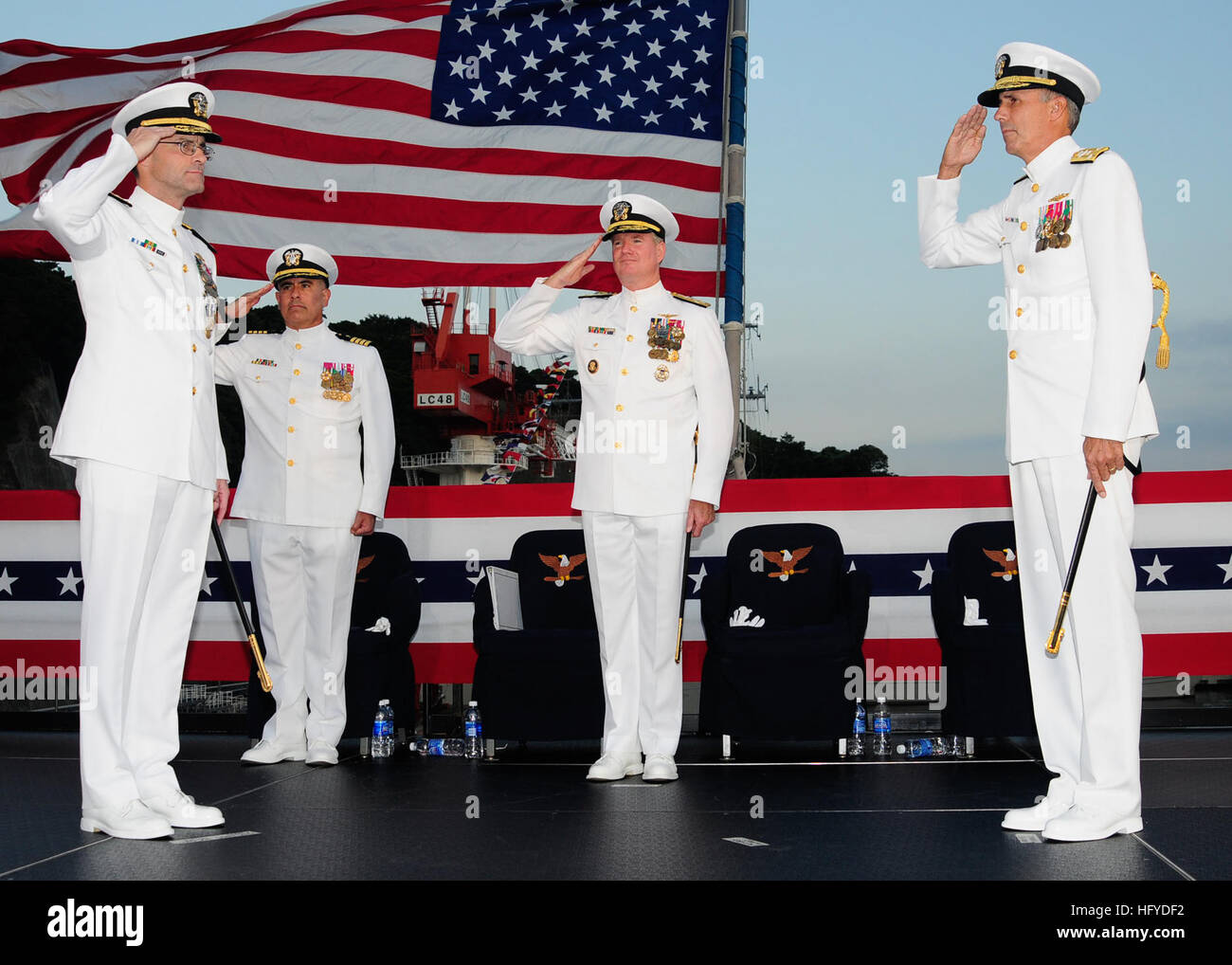 100910-N-5086M-271 YOKOSUKA, Japan (Sept. 10, 2010) Vice Adm. Scott R. Van Buskirk, right, relieves Vice Adm. John M. Bird as commander of U.S. 7th Fleet during a change of command ceremony a board the amphibious command ship command USS Blue ridge (LCC 19). Van Buskirk is the 47th commander of U.S. 7th Fleet. U.S. 7th Fleet is responsible for the largest area of the Navy's numbered fleets and operates in the western Pacific and Indian Oceans. (U.S. Navy photo by Mass Communication Specialist 2nd Class Gregory Mitchell/Released) US Navy 100910-N-5086M-271 Vice Adm. Scott R. Van Buskirk, right, Stock Photo