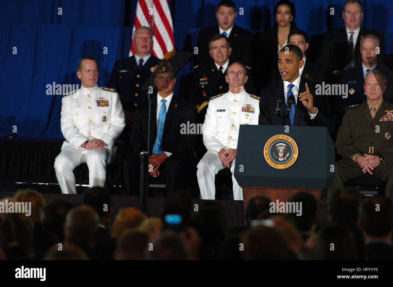 110805-N-KV696-083 WASHINGTON (Aug. 5, 2011) President Barack Obama speaks to service members from the National Capital Region during a visit to the Washington Navy Yard. Obama spoke on the importance of veteran's transition into the civilian workforce. (U.S. Navy photo by Mass Communication Specialist 2nd Class Kiona Miller/Released) US Navy 110805-N-KV696-083 President Barack Obama speaks to service members from the National Capital Region during a visit to the Washington Navy Stock Photo