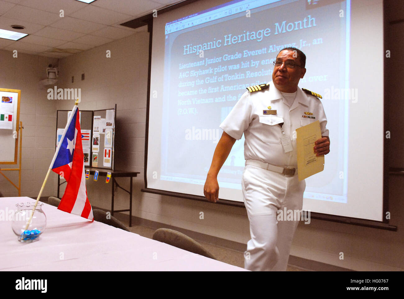111011-N-GO179-001 JACKSONVILLE, Fla. (Oct. 11, 2011) Capt. Carlos Lebron, commanding officer of Navy Drug Screening Laboratory Jacksonville, delivers remarks to Sailors and civilian employees of Navy Medicine Support Command (NMSC). More than 50 people attended the NMSC Multi-Cultural Committee Hispanic Heritage Month observance at Naval Air Station Jacksonville. (U.S. Navy photo by Mass Communication Specialist 1st Class Bruce Cummins/Released) US Navy 111011-N-GO179-001 Capt. Carlos Lebron, commanding officer of Navy Drug Screening Laboratory Jacksonville, delivers remarks to Sailors and Stock Photo
