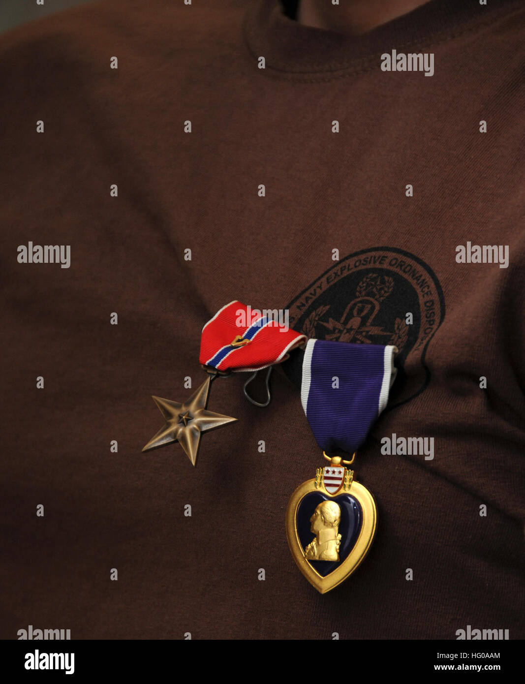Bronze star purple heart medals hires stock photography and images Alamy