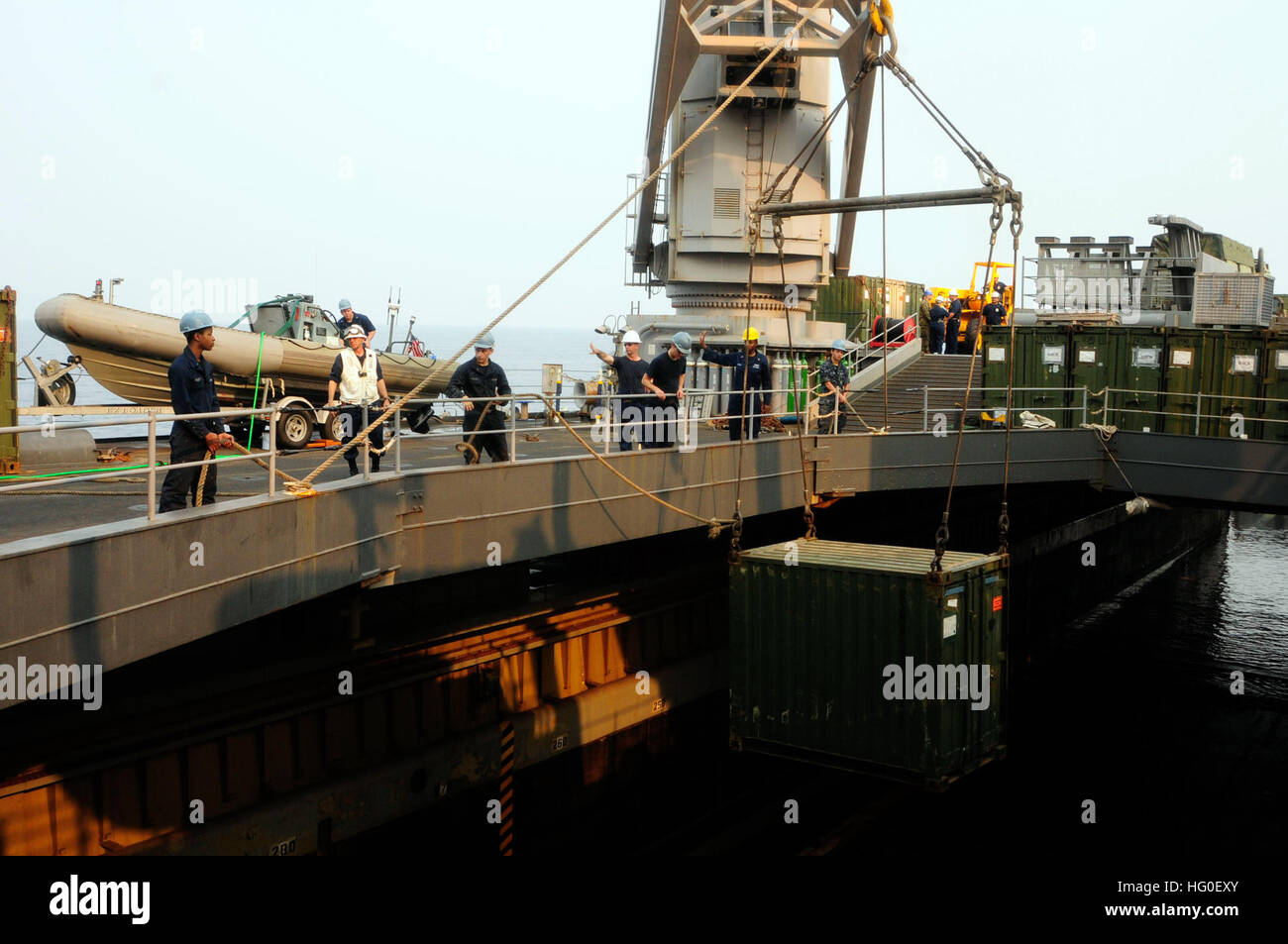 Backloading hi-res stock photography and images - Alamy