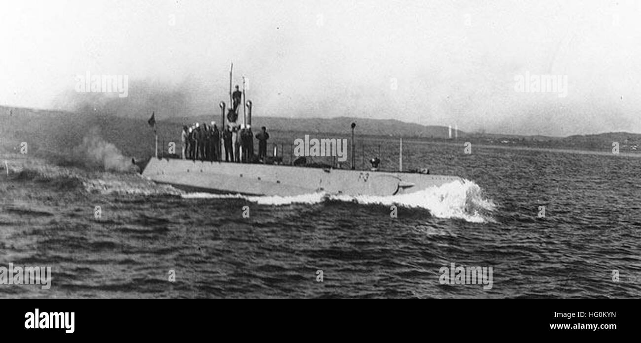 Uss f Black and White Stock Photos & Images - Alamy