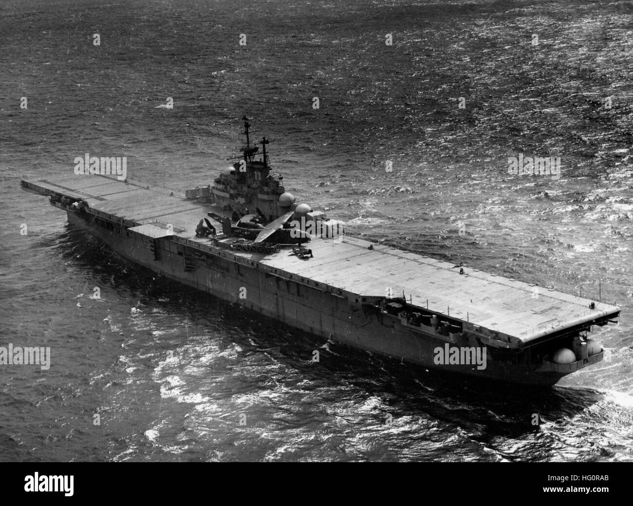 Uss intrepid cv 11 hires stock photography and images Alamy