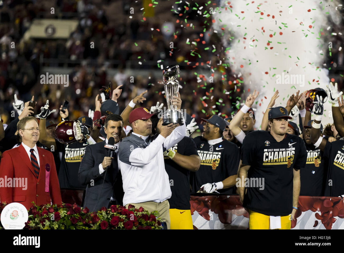 California, USA. 2nd Jan, 2017.  USC head coach Clay Helton holds the Leishman Trophy after the Rose Bowl Game between Penn State Nittany Lions and University of Southern California Trojans at Rose Bowl Stadium in Pasadena, California. USC won 52-49. © Scott Taetsch/ZUMA Wire/Alamy Live News Stock Photo