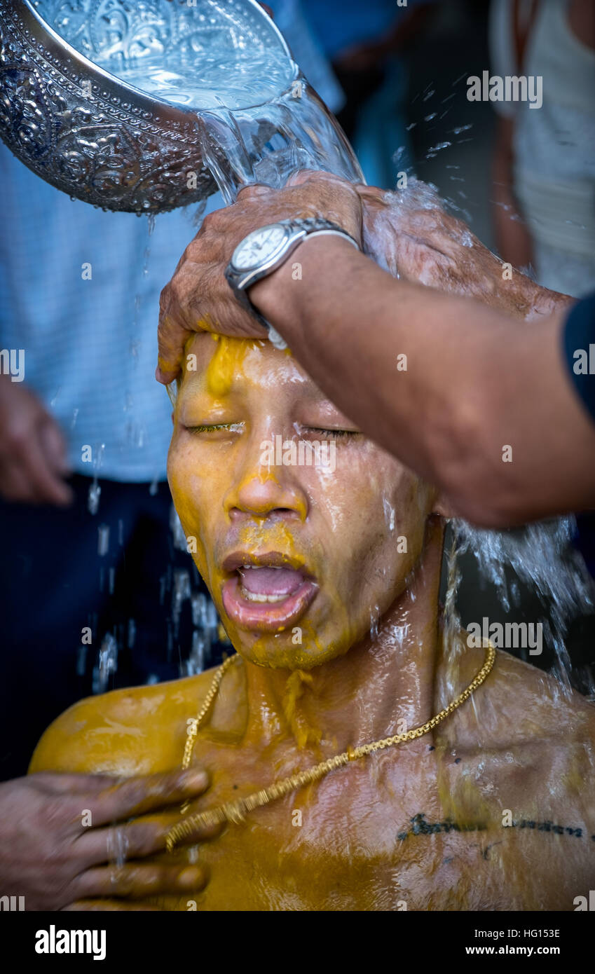 Thai buddhist monk ceremony hires stock photography and images Alamy