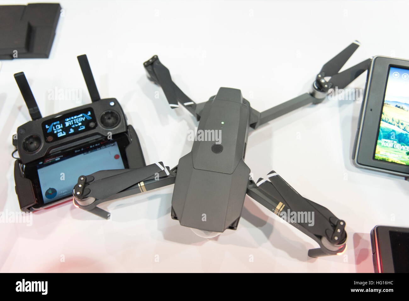 Dji mavic 3 drone hires stock photography and images Alamy