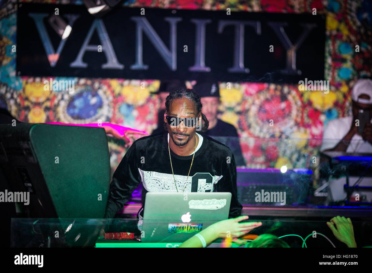 LAS VEGAS, NV - December 30, 2016: ***HOUSE COVERAGE*** Snoop Dogg DJ set at Vanity Nightclub at Hard Rock Hotel & Casino in Las vegas, NV on December 30, 2016. Credit: GDP Photos/ MediaPunch Stock Photo