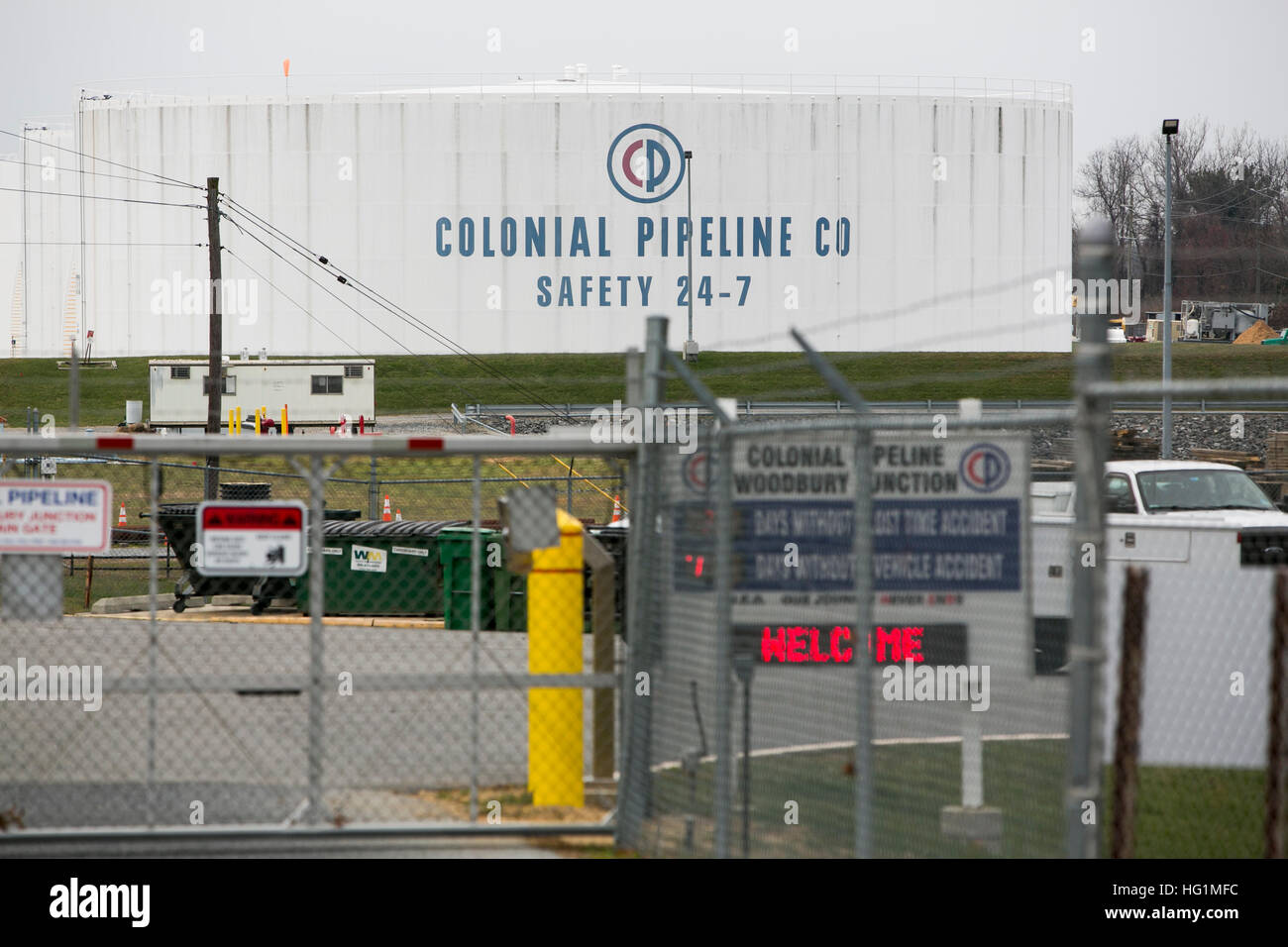 A logo sign outside of a Colonial Pipeline Company Tank Farm in Paulsboro, New Jersey on December 11, 2016. Stock Photo