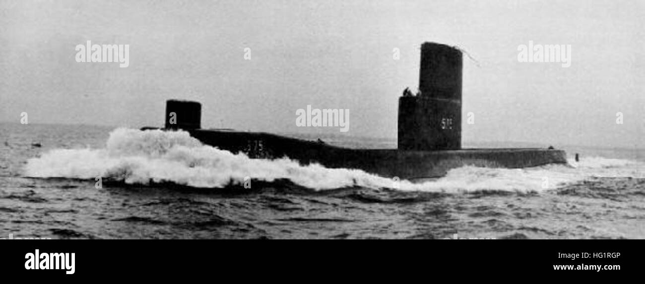USS Seawolf (SSN575) underway Stock Photo Alamy