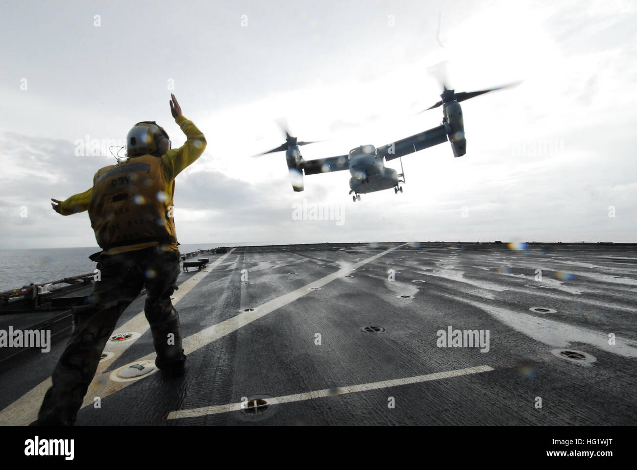 A V-22 Osprey conducts its first-ever launch from the amphibious dock ...