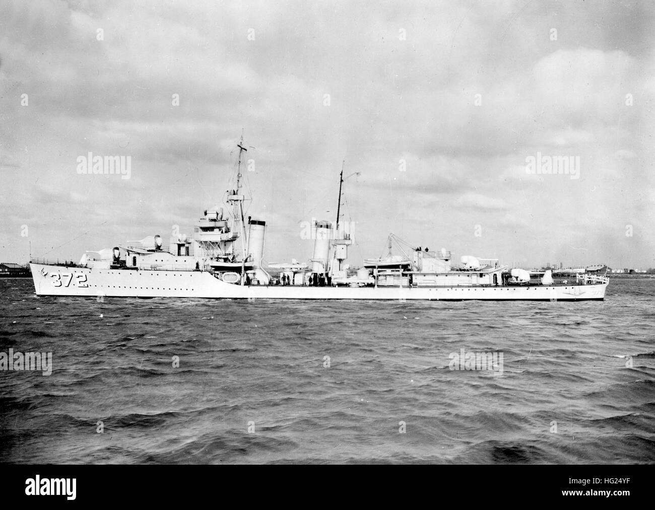 USS Cassin (DD372) off the Philadelphia Navy Yard in 1937 Stock Photo