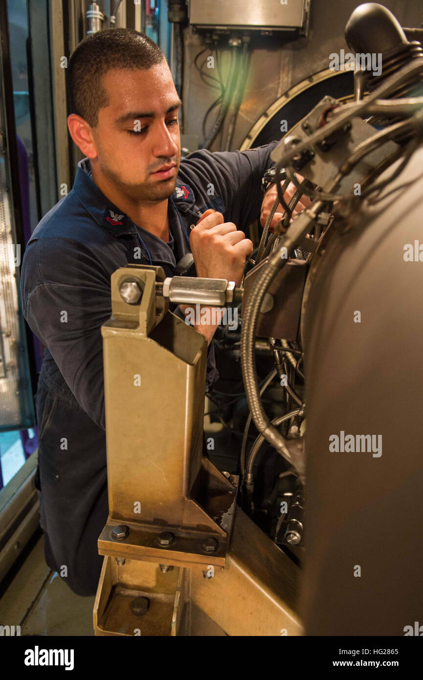 150615NVC236010 ARABIAN GULF (June 15, 2015) Engineman 2nd Class