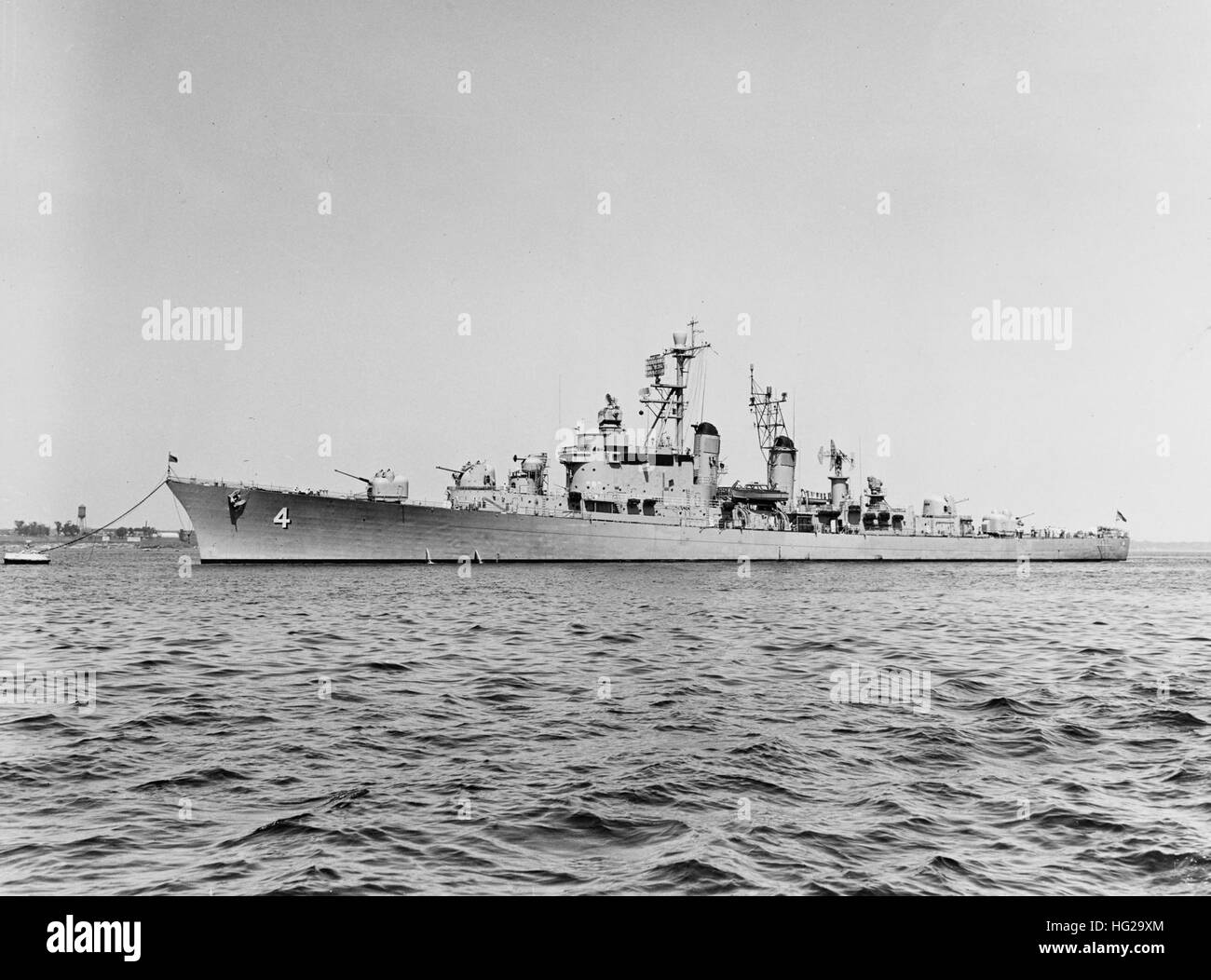 USS Willis A. Lee (DL-4) off Newport RI in June 1957 Stock Photo - Alamy