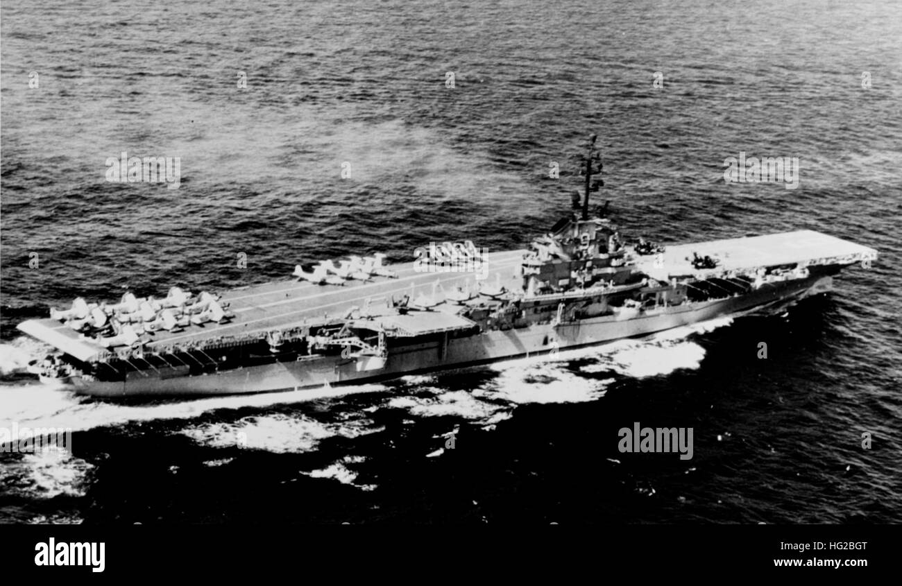 USS Essex (CVA-9) underway in the South China Sea on 26 August 1956 ...