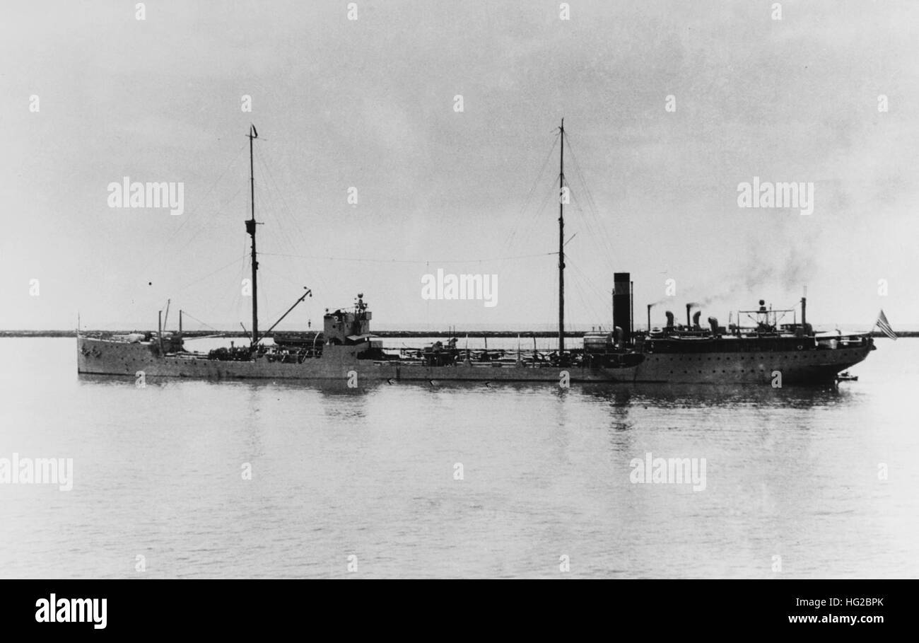 USS Neches (AO5) port side view Stock Photo Alamy