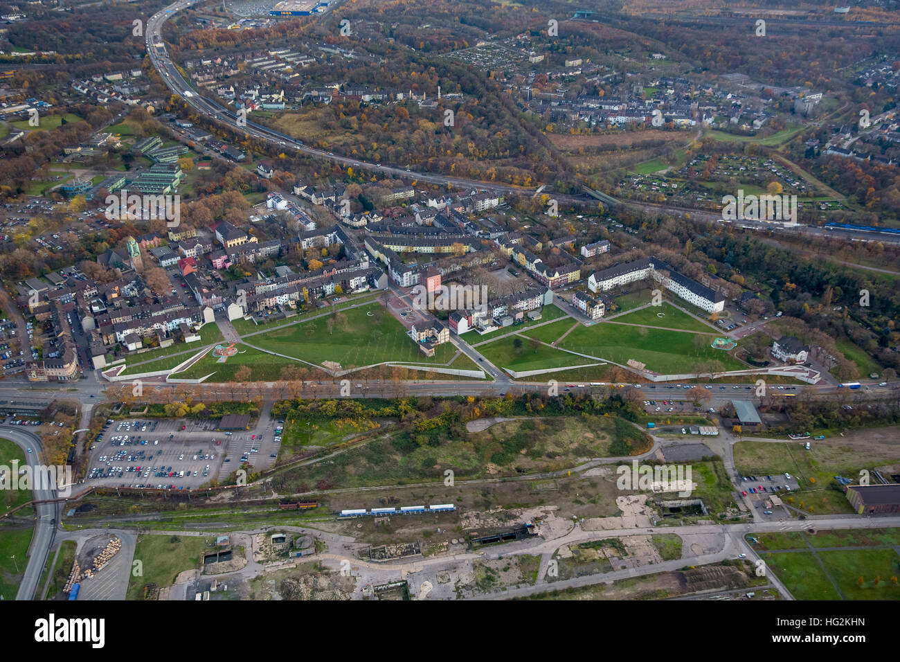 Aerial view, greenbelt Bruckhausen Kaiser Wilhelmstrasse, social focus, Duisburg, Ruhr aeria, north rhine-westphalia, Germany, Stock Photo