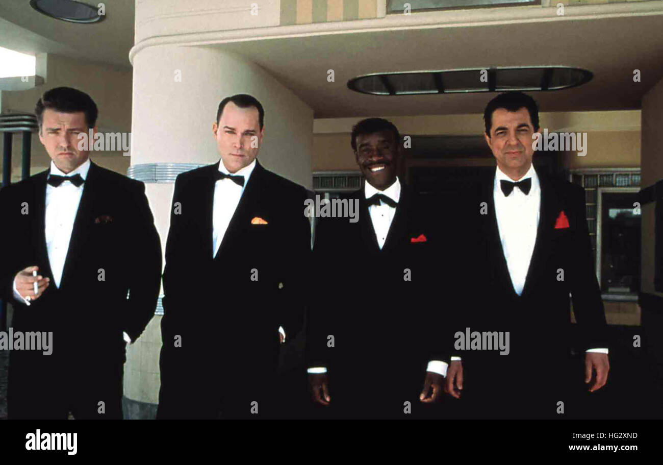 Frank, Dean und Sammy tun es aka. The Rat Pack, USA 1998 Director: Rob Cohen Actors/Stars: Ray Liotta, Joe Mantegna, Don Cheadle Stock Photo