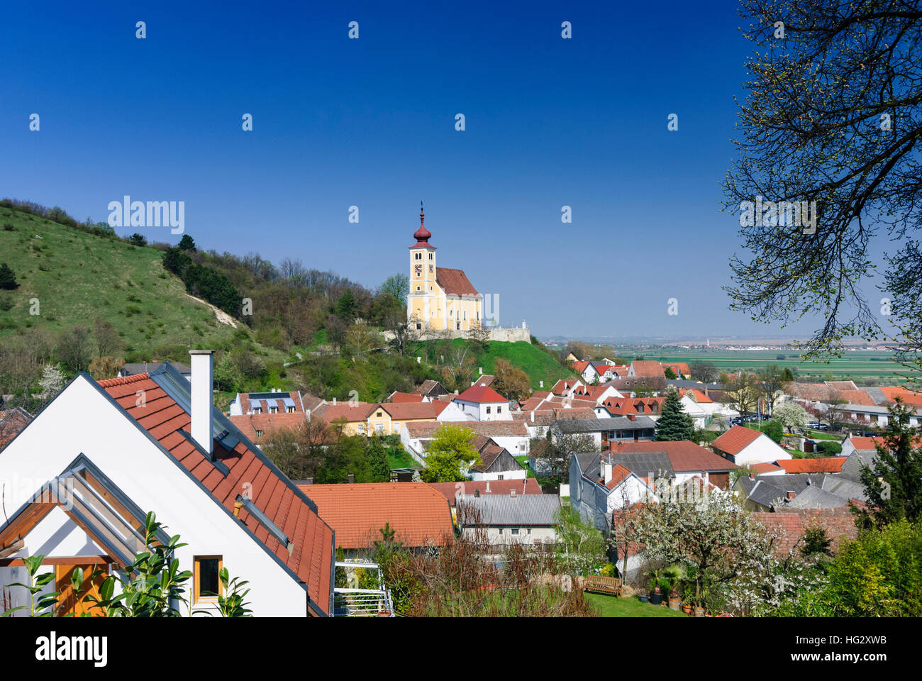 Donnerskirchen: Blick auf die Bergkirche - Neusiedler See, , Burgenland, Austria Stock Photo