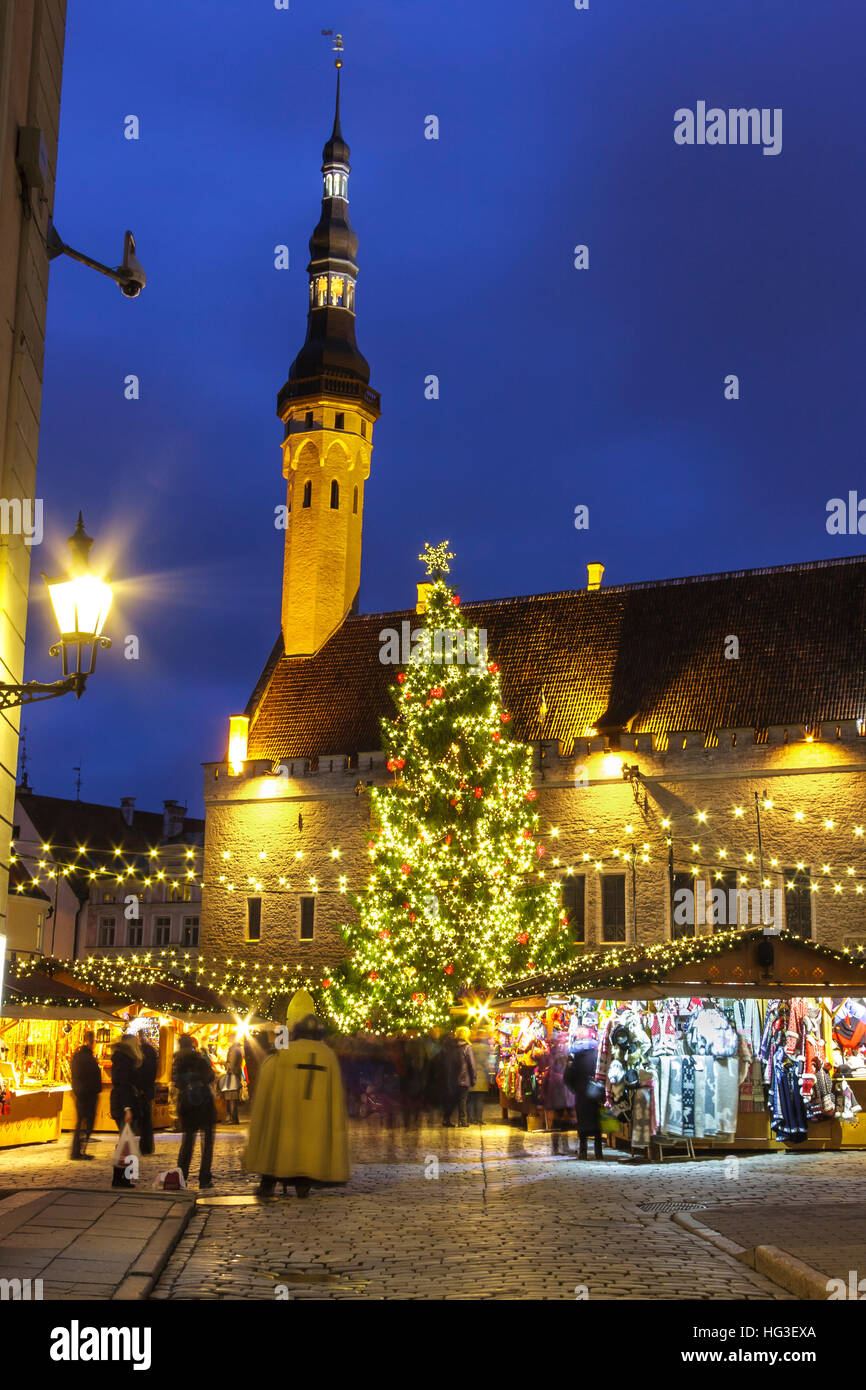 Christmas market in the old town of Tallinn, Estonia Stock Photo