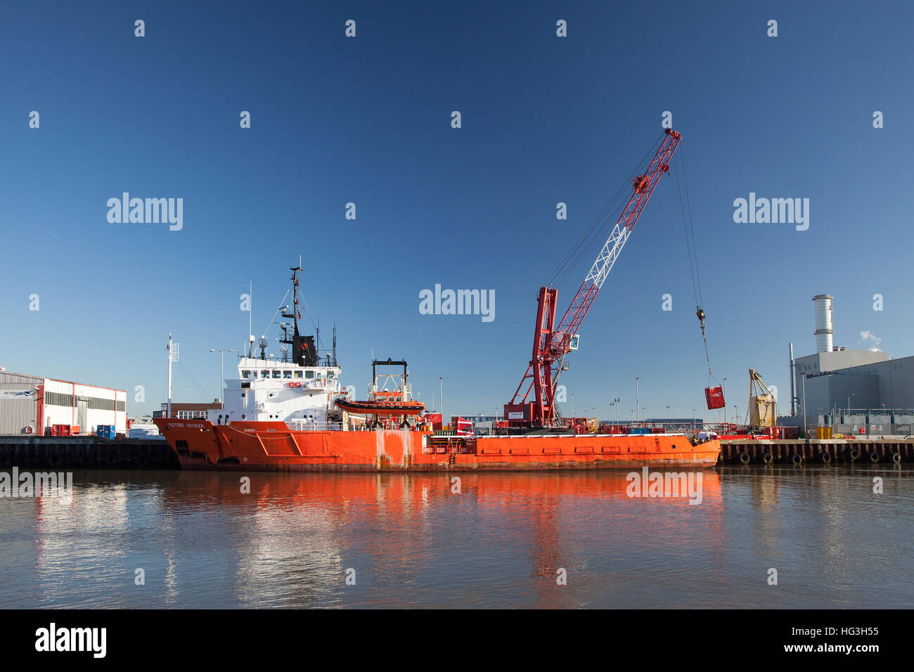 Supply vessel Putford Voyager offloading in Great Yarmouth port Stock