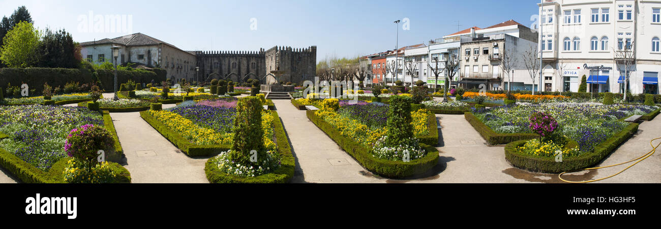 Portugal, Europe: view of the gardens and the Castelo de Braga (Castle of Braga), historical fortification and defensive line encircling the city Stock Photo