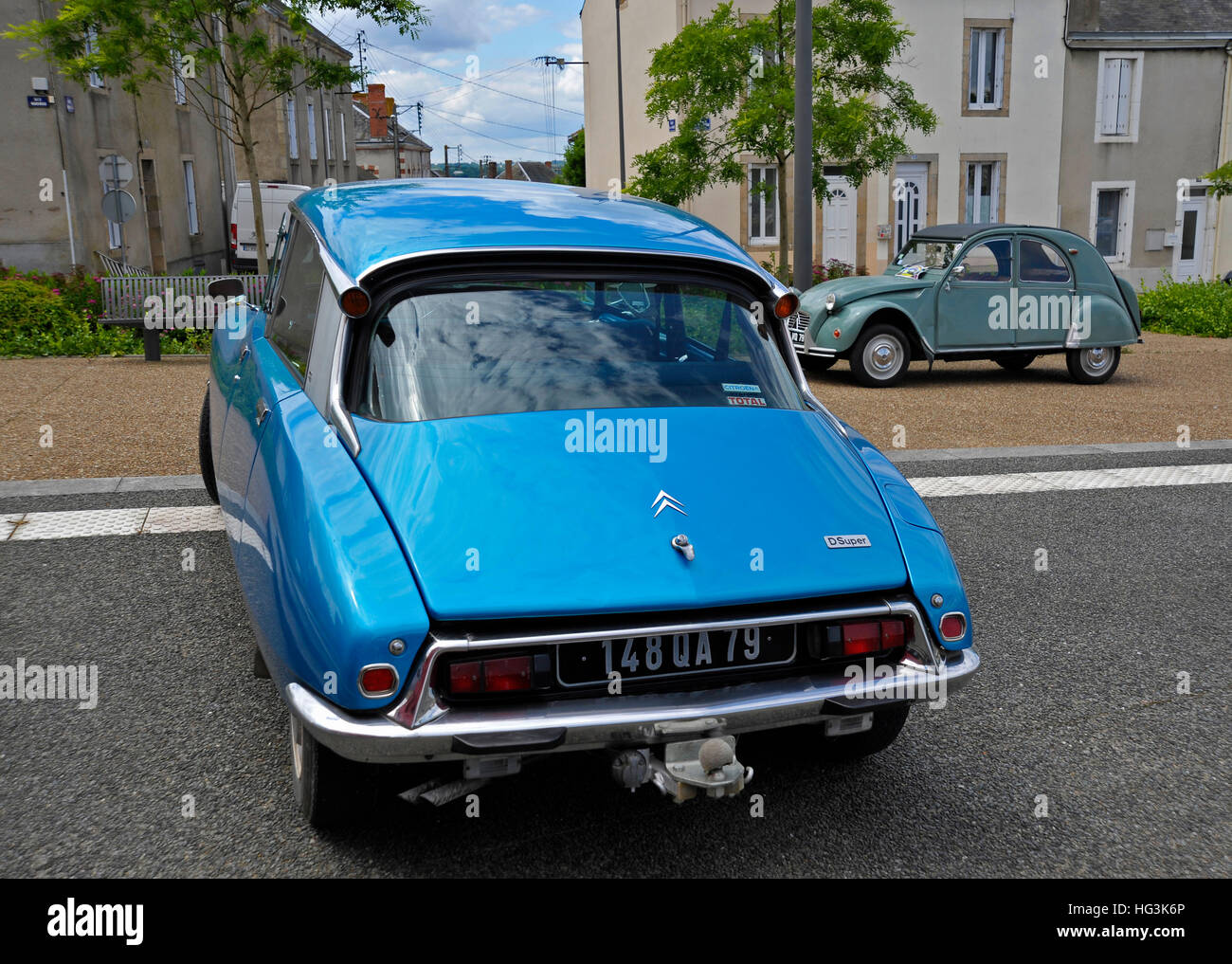 Citroen DS21 and 2CV classic French cars Stock Photo