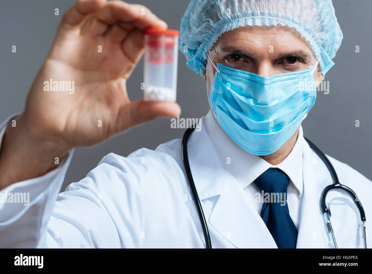 Handsome man surgical mask man hi-res stock photography and images - Alamy