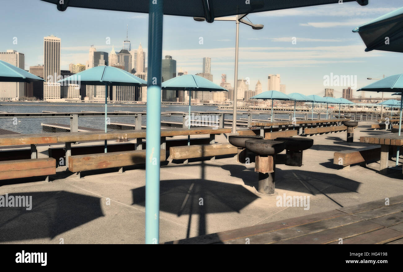 Picnic area of the Brooklyn Bridge Park waiting of season Stock Photo