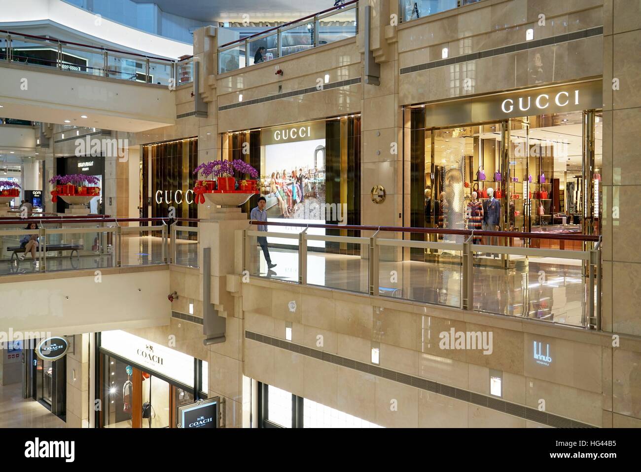 mall with gucci store