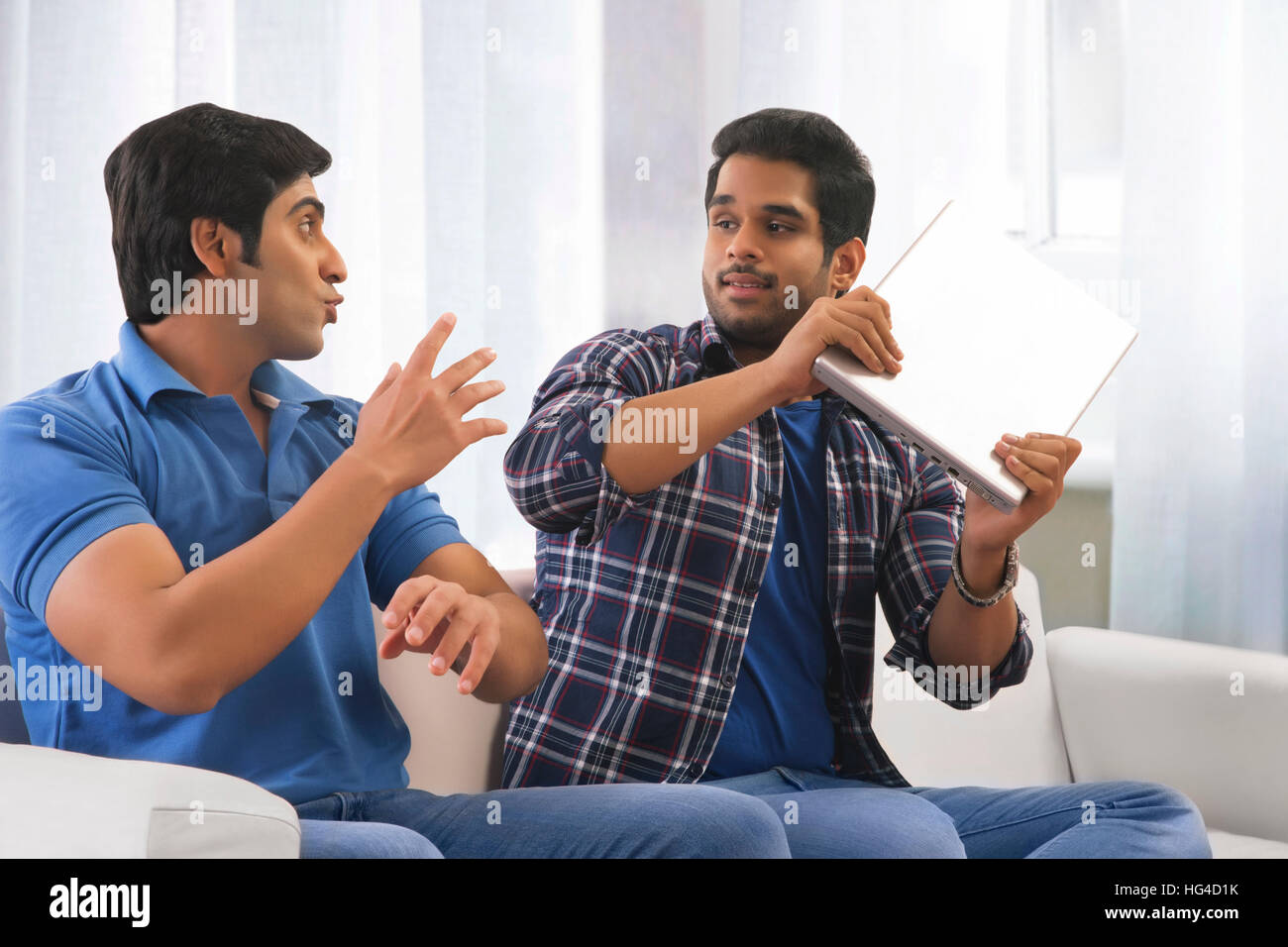 two-friends-fighting-stock-photo-alamy